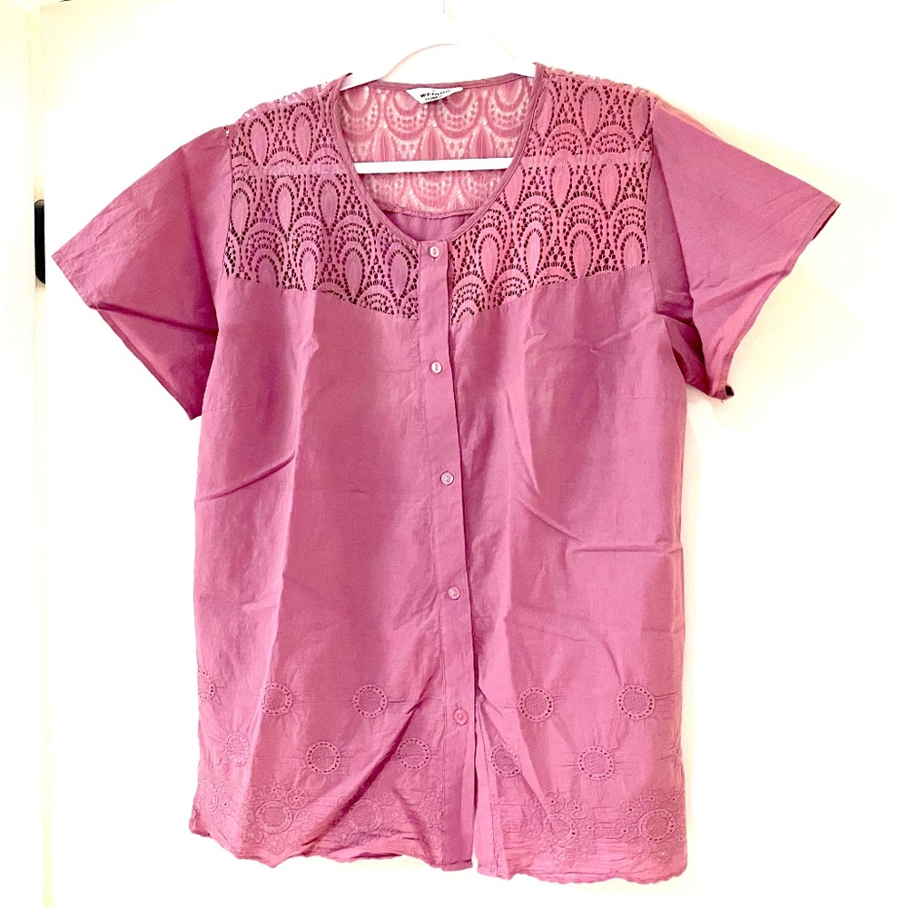 NEW Never Worn Cotton and Lace Embroidered Top Buttoned Front - PLUM